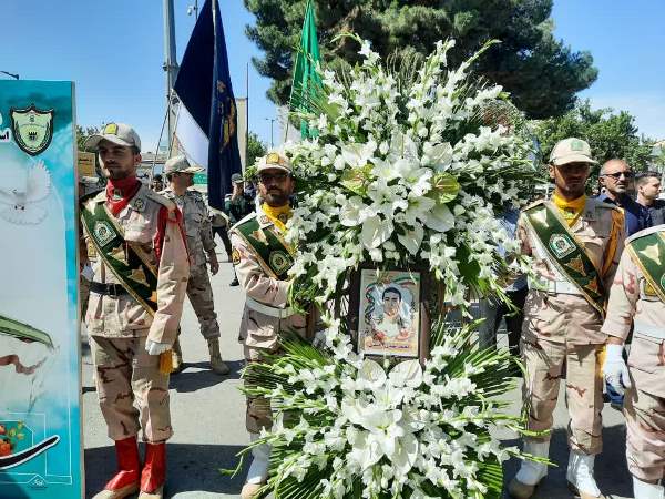 پیکر مرزبان شهید ((محمدمهدی احمدی)) در بجنورد تشییع و تدفین شد